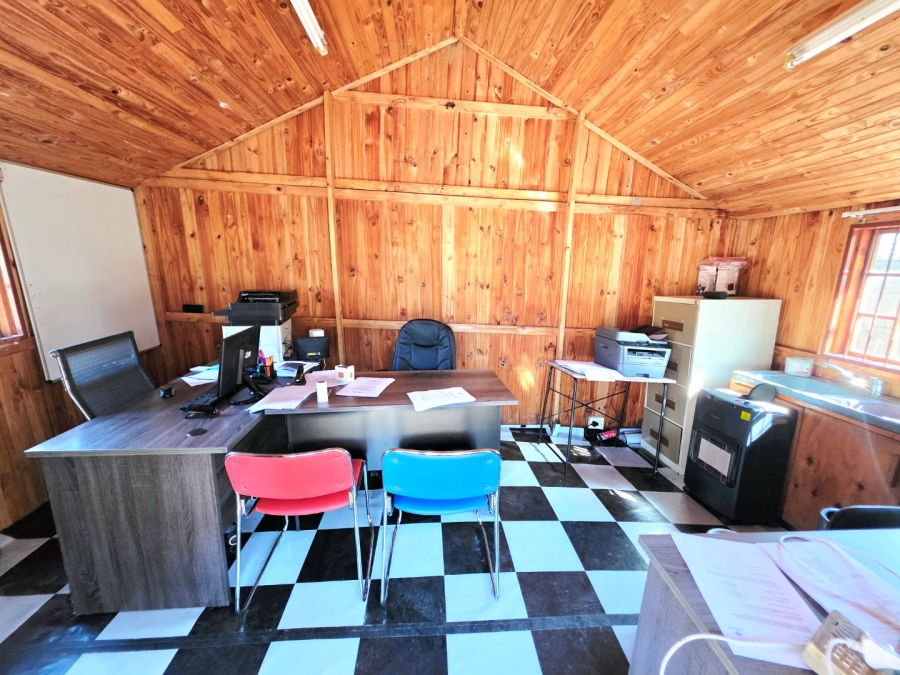 17 Bedroom Property for Sale in Universitas Free State
